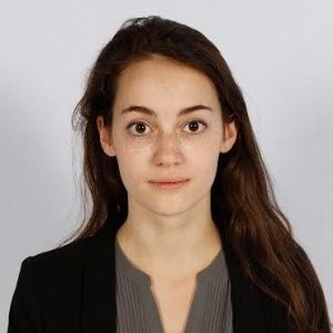 Yana Hassonの肖像