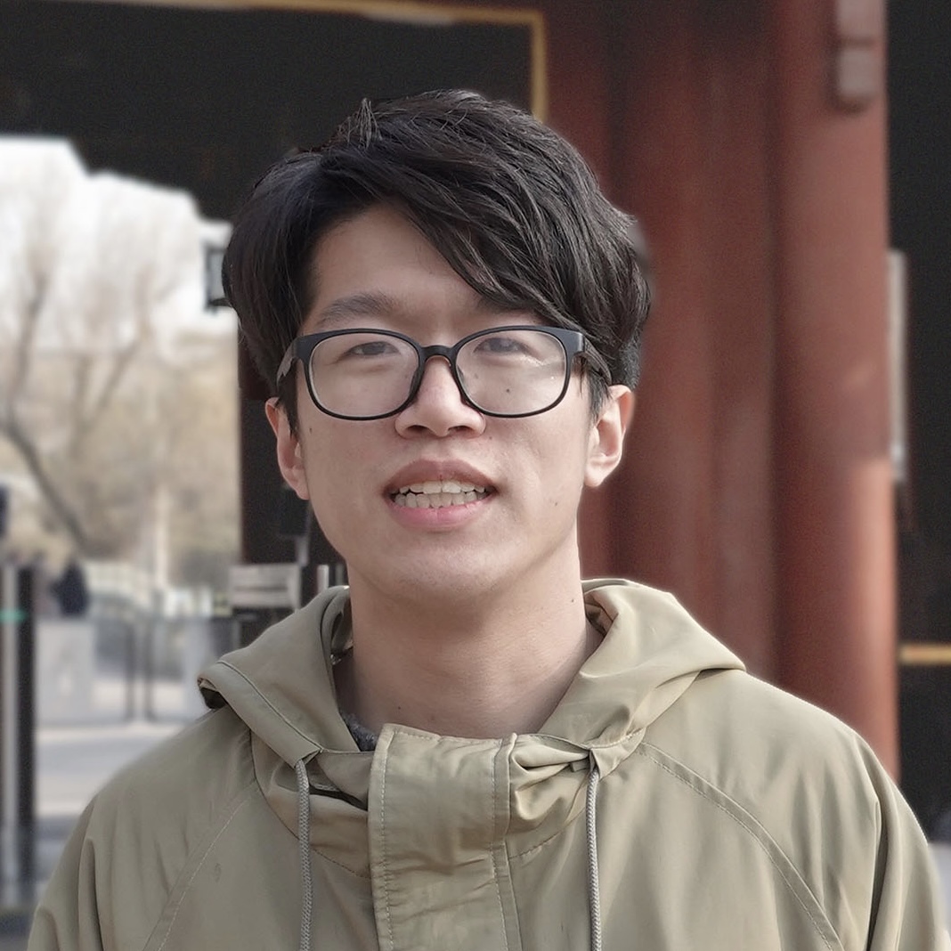 Portrait de Huiqiang Jiang