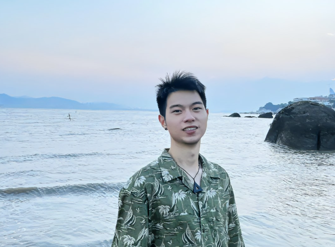 何灏迪