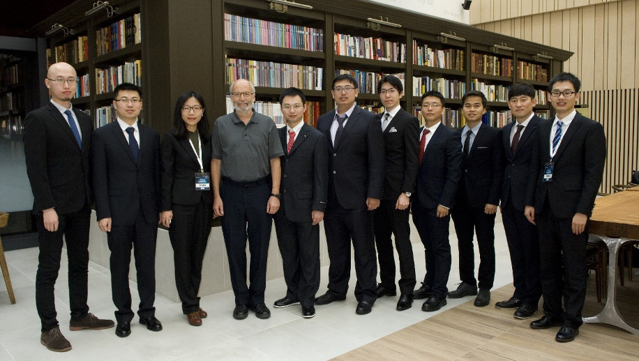 2016年“微软学者”奖学金获得者与2002年度图灵奖获得者Adi Shamir博士座谈
