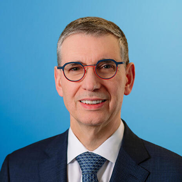 Dr. Gianrico Farrugiaの肖像